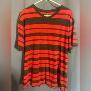 Men’s Striped V-neck